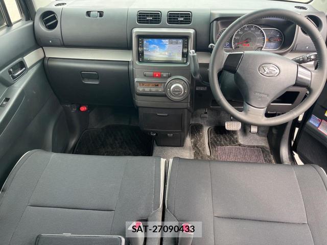 Daihatsu MOVE CONTE 2013-09 8874119-1
