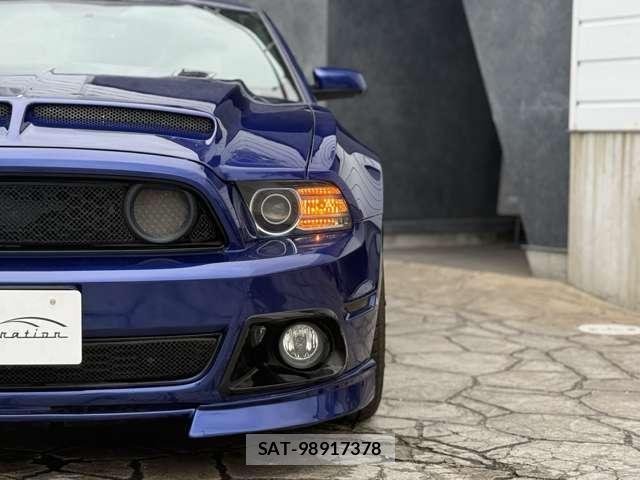 Ford MUSTANG 2015-10 8872712-13