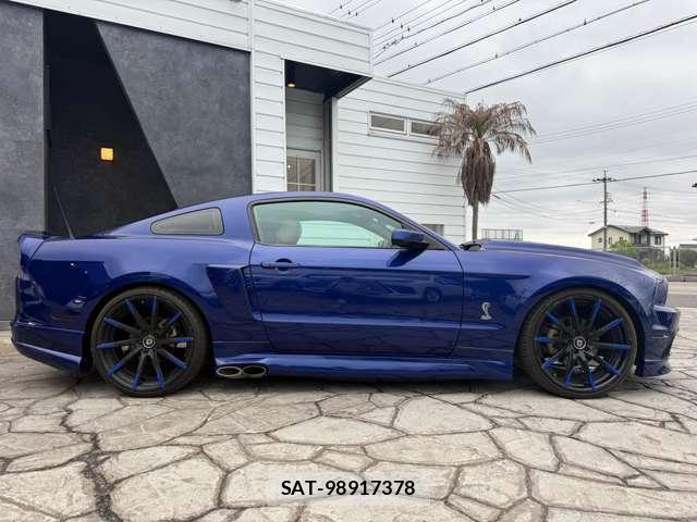 Ford MUSTANG 2015-10 8872712-18