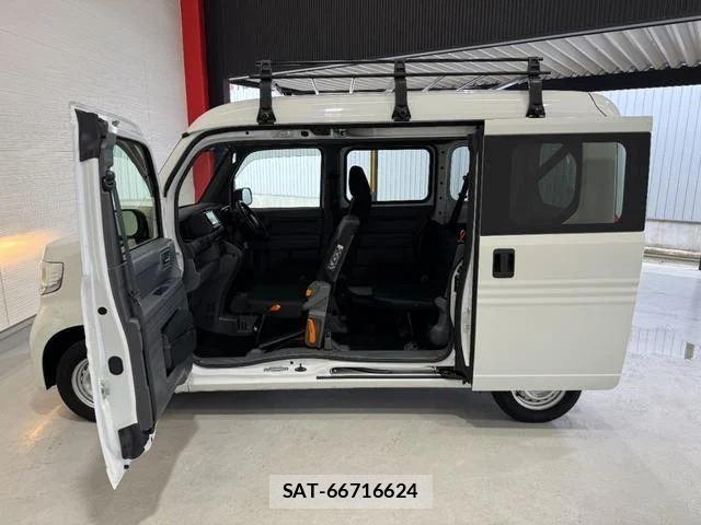 Honda N-VAN 2023-02 8873756-6