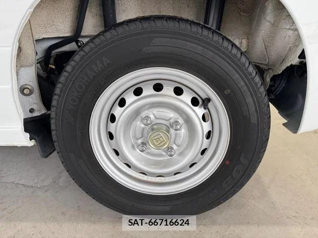 Honda N-VAN 2023-02 8873756-8