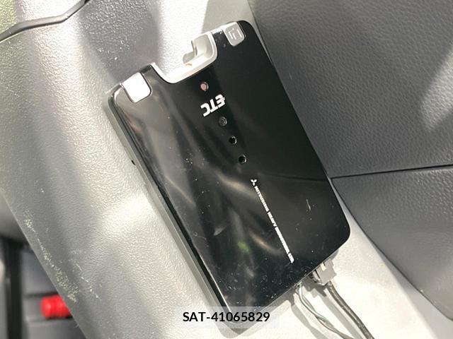 Honda N-VAN 2019-09 8873960-3