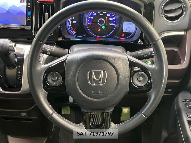 Honda N-WGN 2015-09 8874282-4