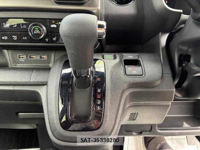 Honda N-WGN 2023-02 8873765-11
