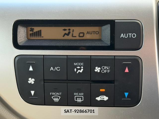 Honda N-WGN 2014-02 8874203-19