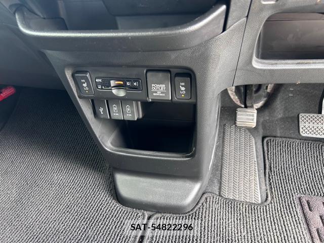 Honda N-WGN 2018-10 8875565-14