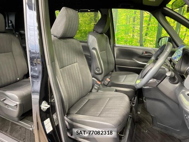 Toyota NOAH 2023-08 8872844-7