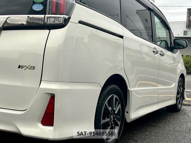 Toyota NOAH 2018-07 8873085-6