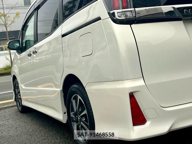 Toyota NOAH 2018-07 8873085-8