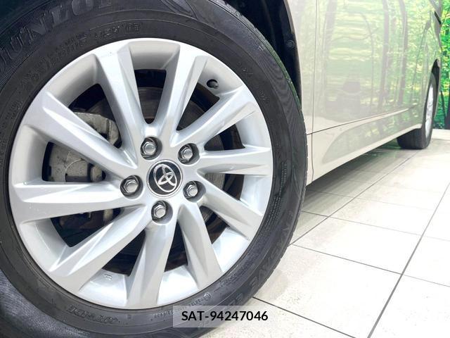 Toyota NOAH 2022-04 8873107-14