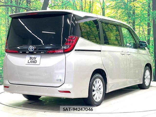 Toyota NOAH 2022-04 8873107-17
