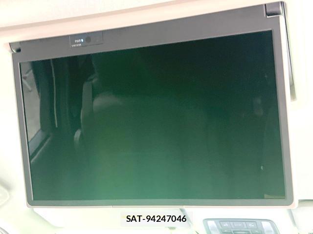 Toyota NOAH 2022-04 8873107-2