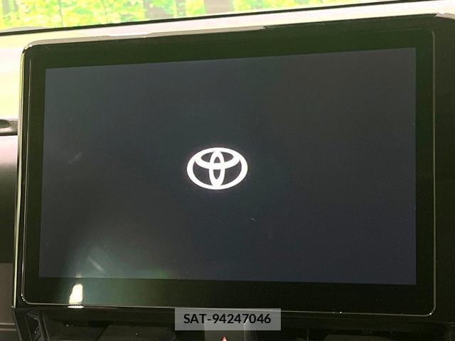 Toyota NOAH 2022-04 8873107-3
