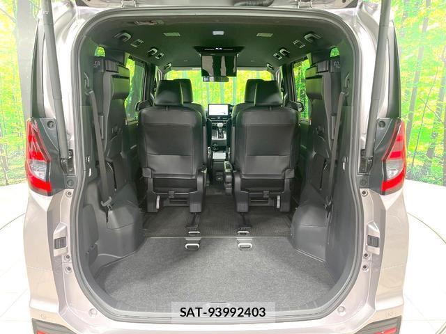 Toyota NOAH 2023-10 8873108-11