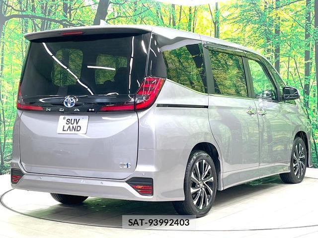 Toyota NOAH 2023-10 8873108-17