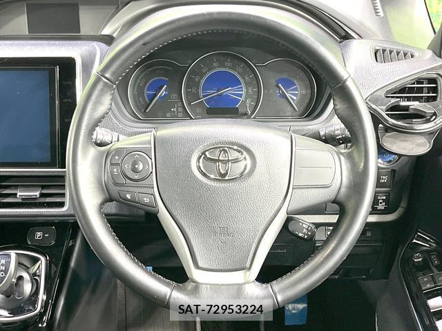 Toyota NOAH 2019-03 8873111-13