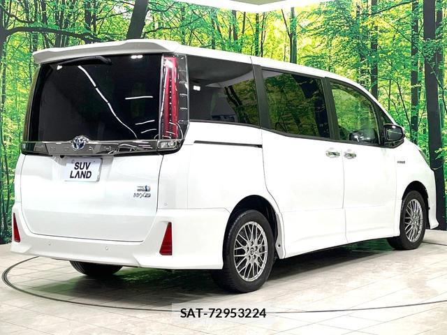 Toyota NOAH 2019-03 8873111-19