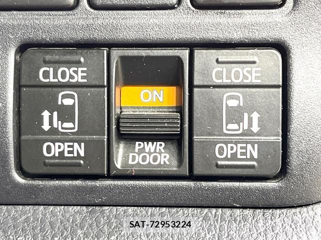 Toyota NOAH 2019-03 8873111-5