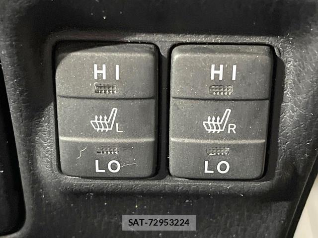Toyota NOAH 2019-03 8873111-6