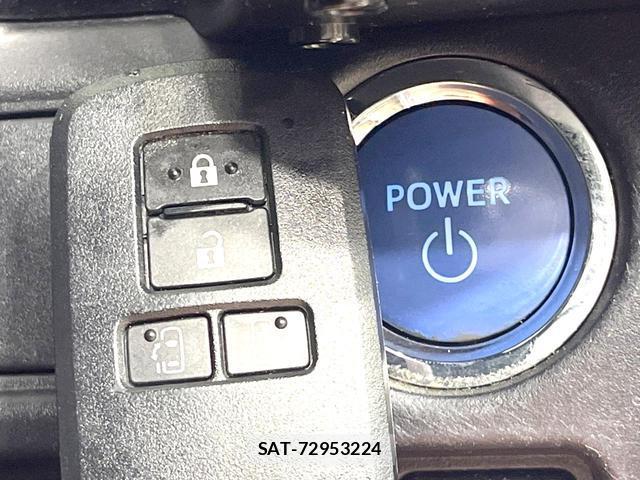 Toyota NOAH 2019-03 8873111-8