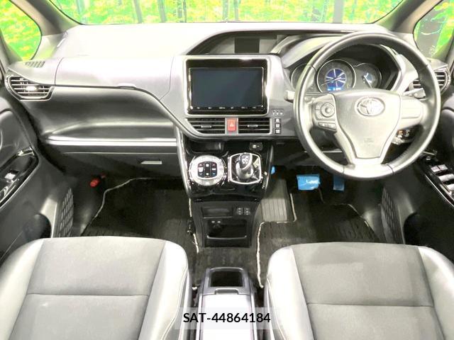 Toyota NOAH 2019-08 8873112-1