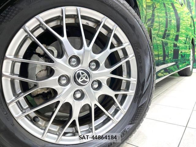 Toyota NOAH 2019-08 8873112-14