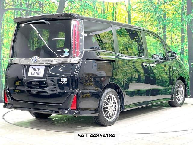 Toyota NOAH 2019-08 8873112-18