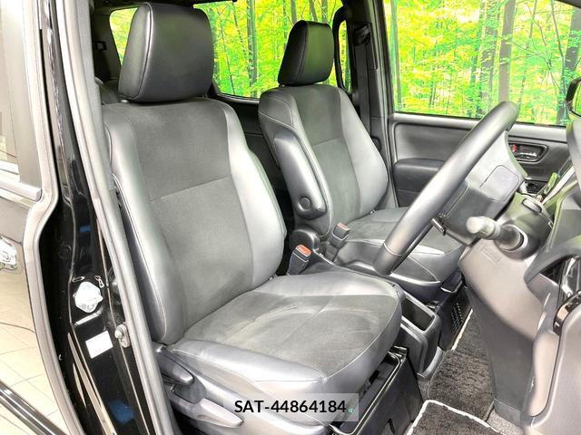 Toyota NOAH 2019-08 8873112-8