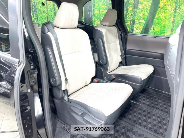 Toyota NOAH 2023-09 8873116-9