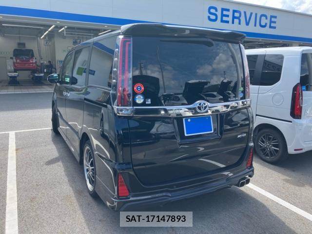 Toyota NOAH 2019-06 8873328-13