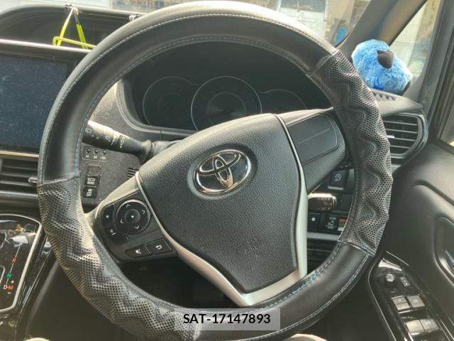 Toyota NOAH 2019-06 8873328-15