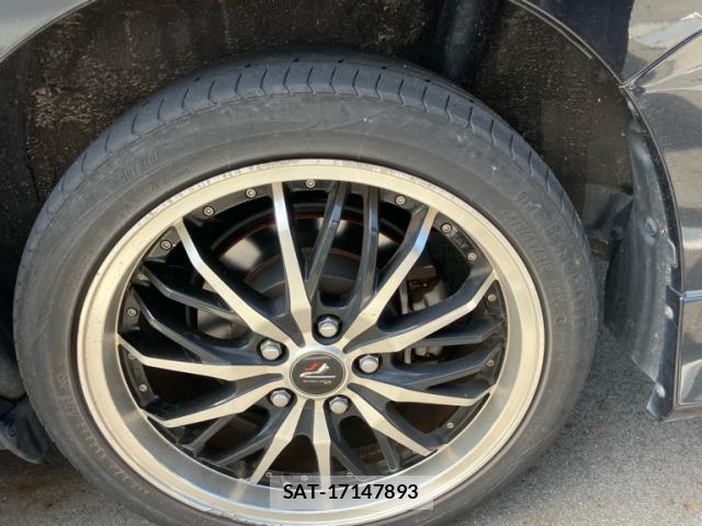 Toyota NOAH 2019-06 8873328-7