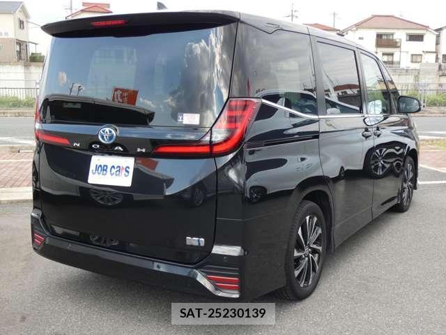 Toyota NOAH 2022-05 8873523-3