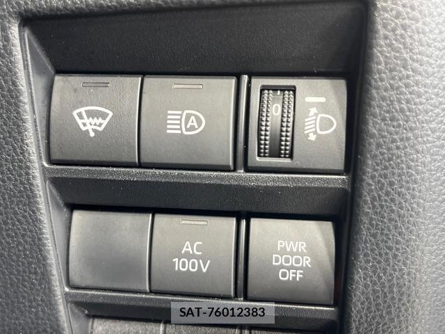 Toyota NOAH 2025-07 8873671-4