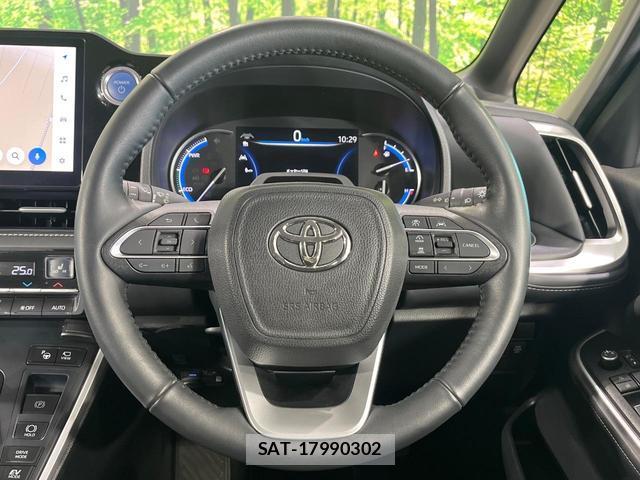 Toyota NOAH 2023-01 8873681-11