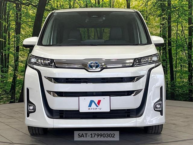 Toyota NOAH 2023-01 8873681-14