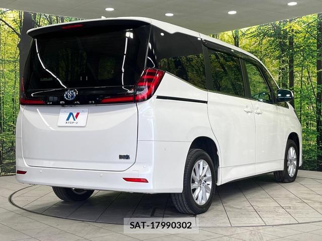 Toyota NOAH 2023-01 8873681-17
