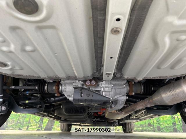 Toyota NOAH 2023-01 8873681-19
