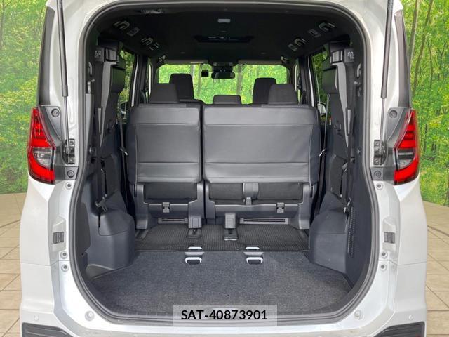 Toyota NOAH 2026-04 8873700-11