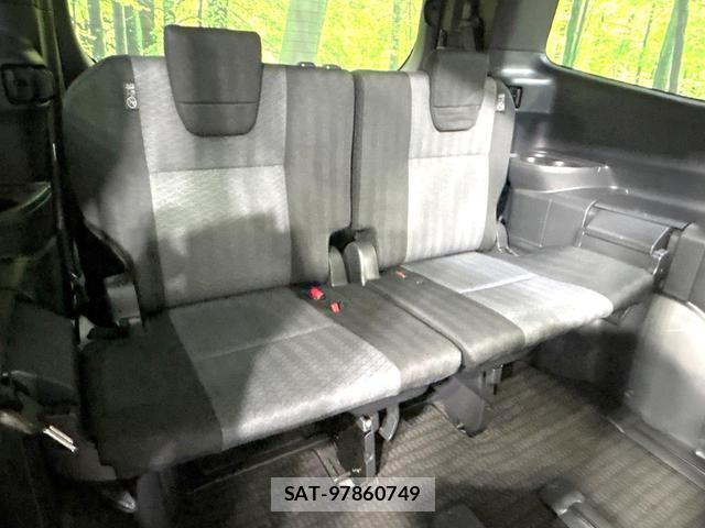 Toyota NOAH 2026-04 8873802-10
