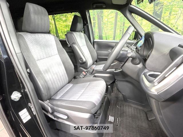 Toyota NOAH 2026-04 8873802-8