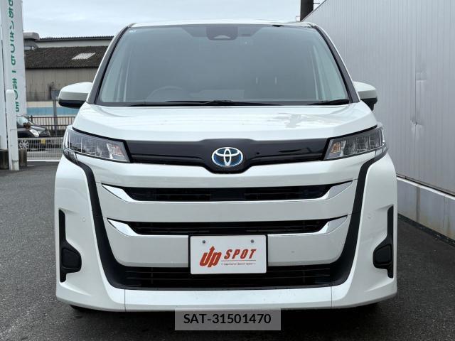 Toyota NOAH 2025-09 8873814-16