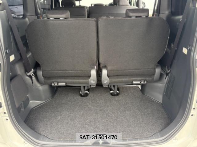 Toyota NOAH 2025-09 8873814-17