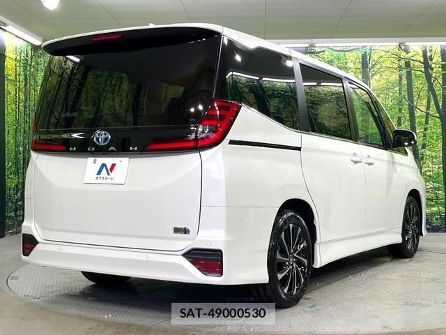 Toyota NOAH 2025-05 8874269-17