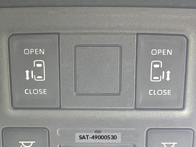 Toyota NOAH 2025-05 8874269-5