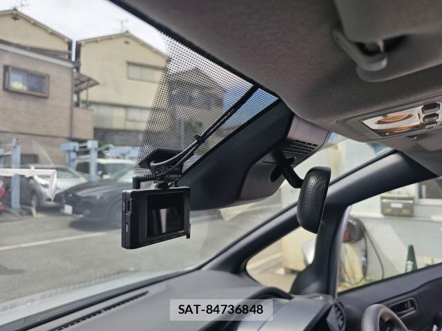 Toyota NOAH 2021-10 8874648-10