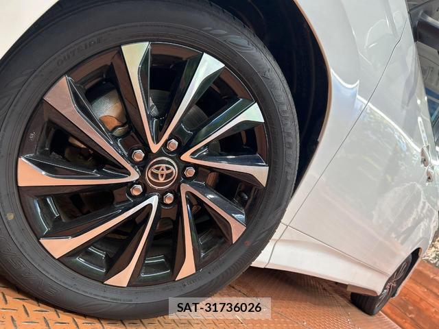 Toyota NOAH 2023-10 8874846-12