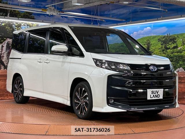 Toyota NOAH 2023-10 8874846-15