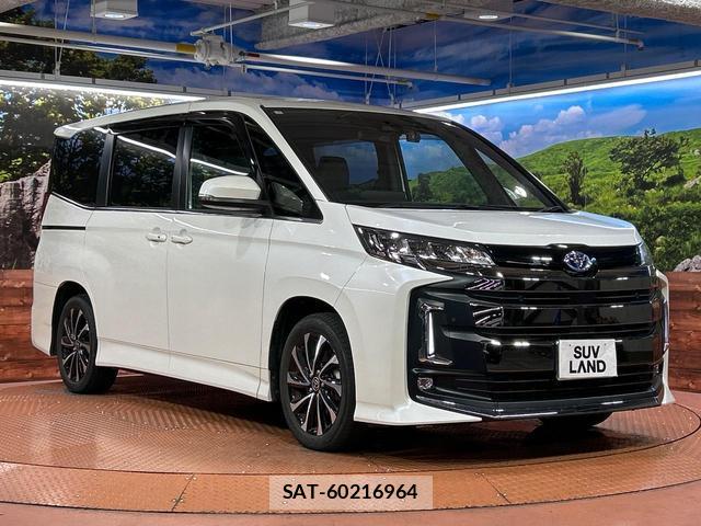 Toyota NOAH 2023-04 8874854-15