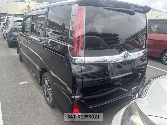 Toyota NOAH 2019-05 8875148-5
